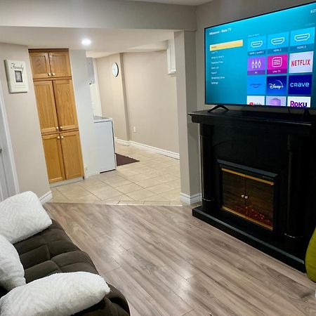 1 Room In A Cozy And Beautiful Basement Guelph Eksteriør bilde
